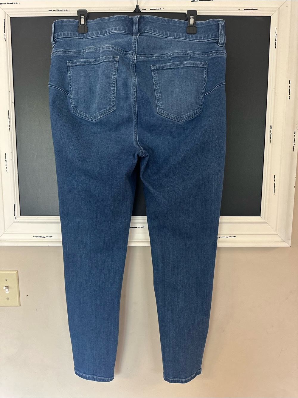 Torrid Premium Stretch Bombshell Skinny Jeans. Sz. 16R - Picture 2 of 12